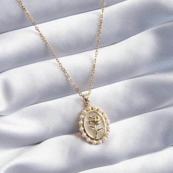 316L Çelik Gold Renk Gül Model İnci Detay Kadın Kolye 316L Çelik Gold Renk Gül Model İnci Detay Kadın Kolye