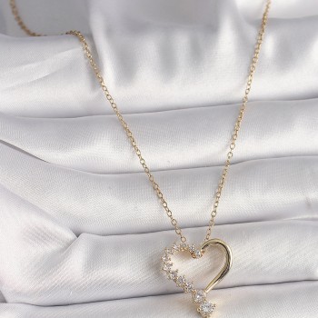 316L Çelik Gold Renk Zincir Zirkon Taşlı Kalp Model Kadın Kolye 316L Çelik Gold Renk Zincir Zirkon Taşlı Kalp Model Kadın Kolye