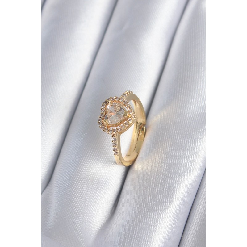 Pirinç Gold Renk Zirkon Taşlı Kalp Charm Model Kadın Yüzük Pirinç Gold Renk Zirkon Taşlı Kalp Charm Model Kadın Yüzük